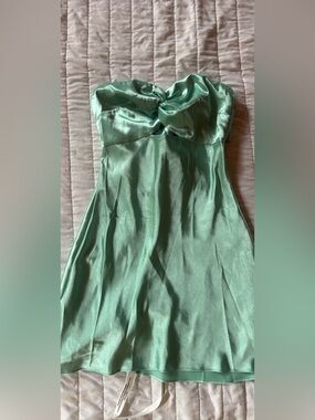 Lucy in the Sky Strapless Satin Dress in Mint